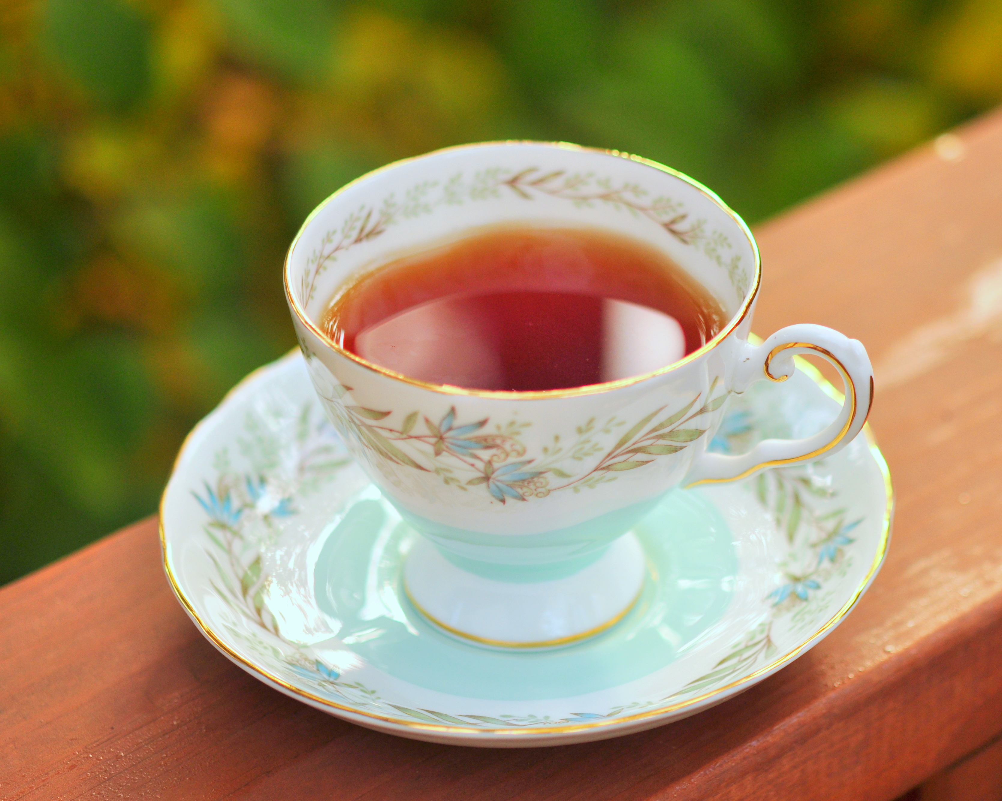 Покажи картинки чая. Кружка чай. Чашка с чаем. Чай в кружке. Красивые чашки для чая.